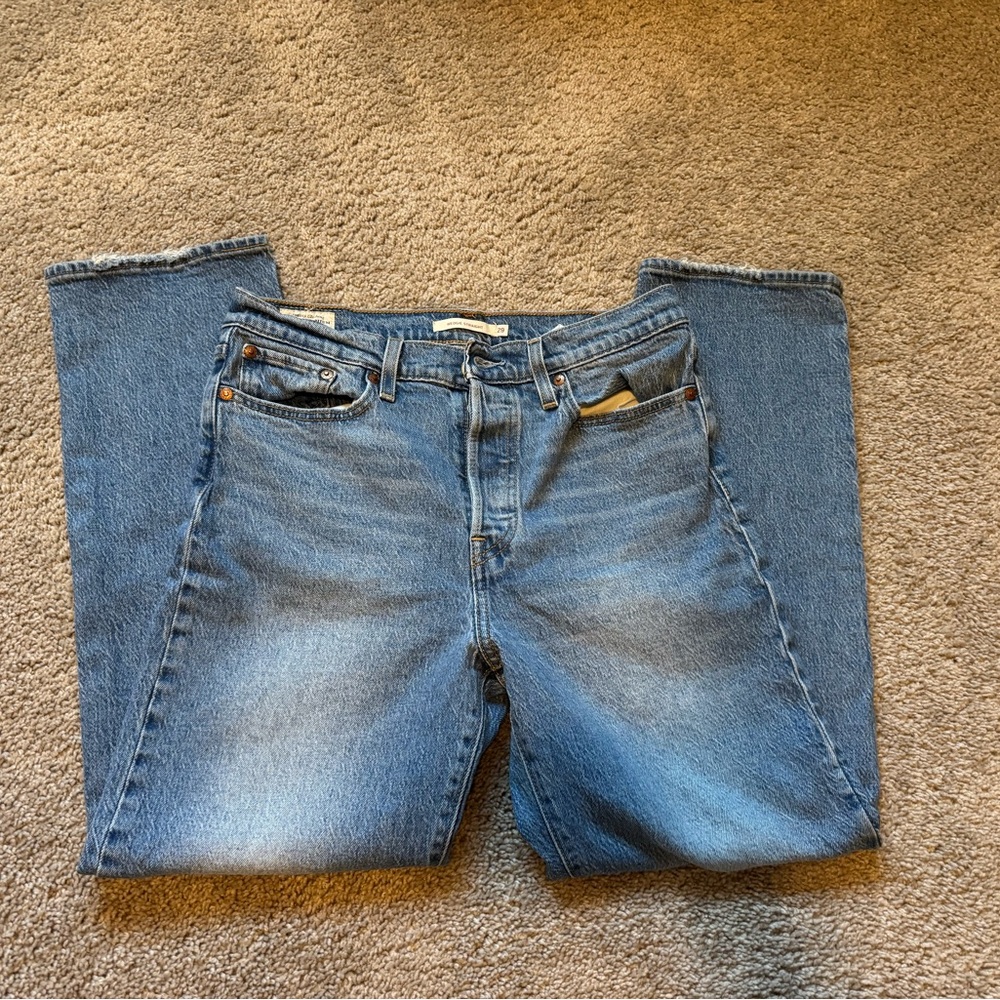 Levi’s Wedgie Straight Jeans